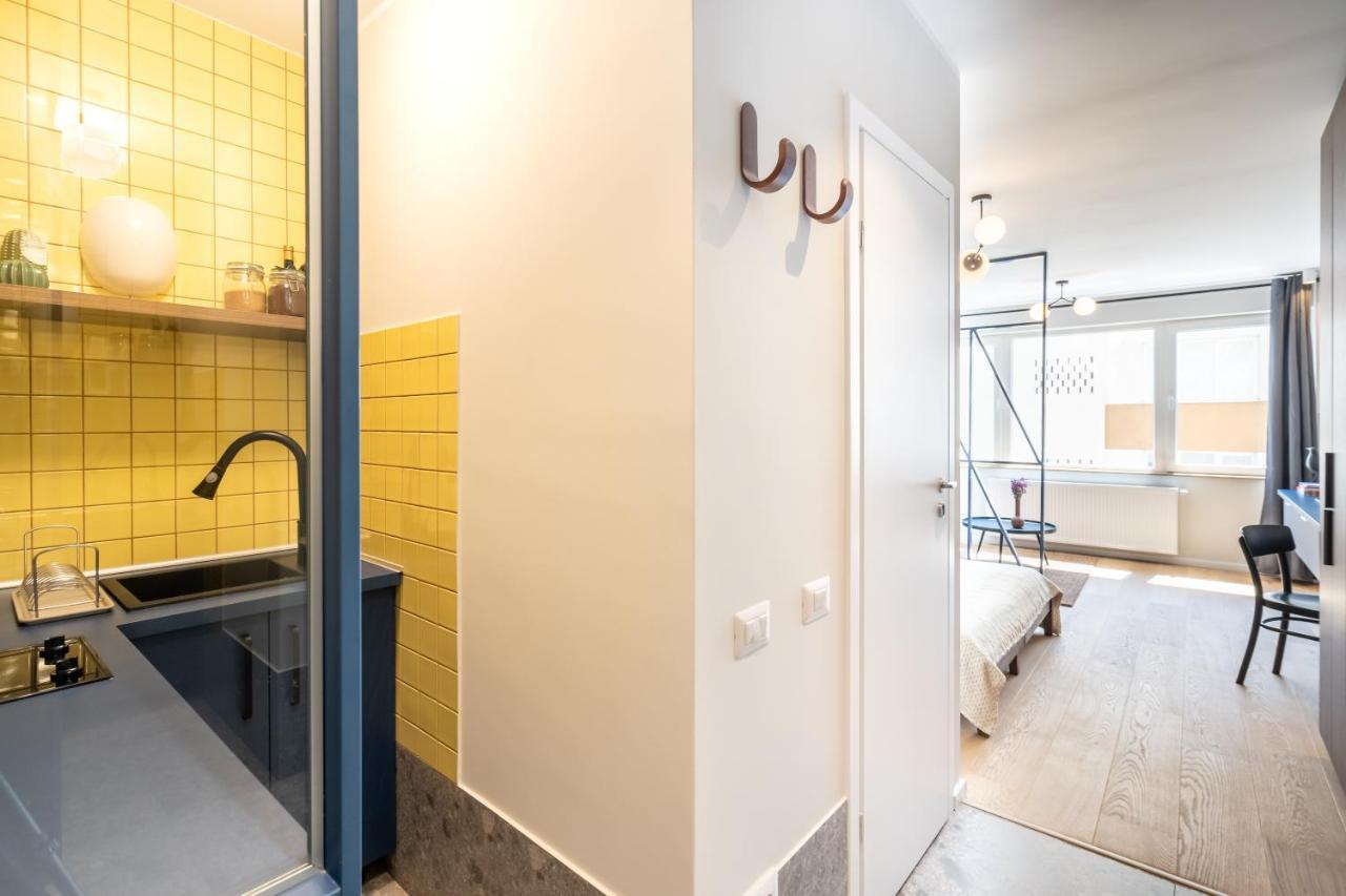 Elegant Studio In The Heart Of The Town Bukarest Kültér fotó