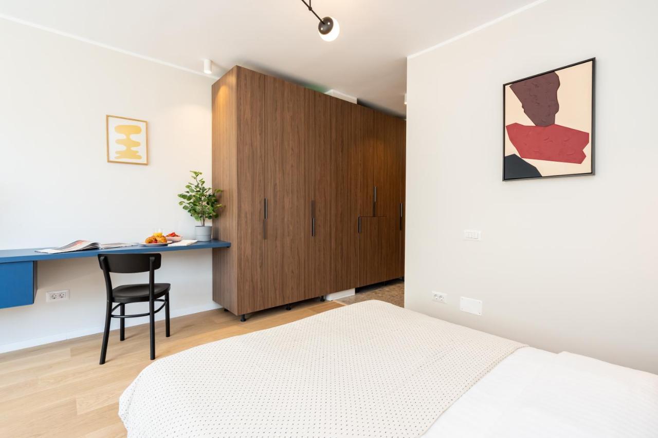 Elegant Studio In The Heart Of The Town Bukarest Kültér fotó